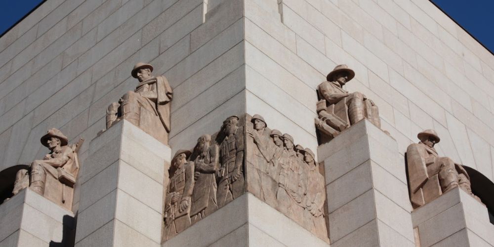 Anzac Memorial statues