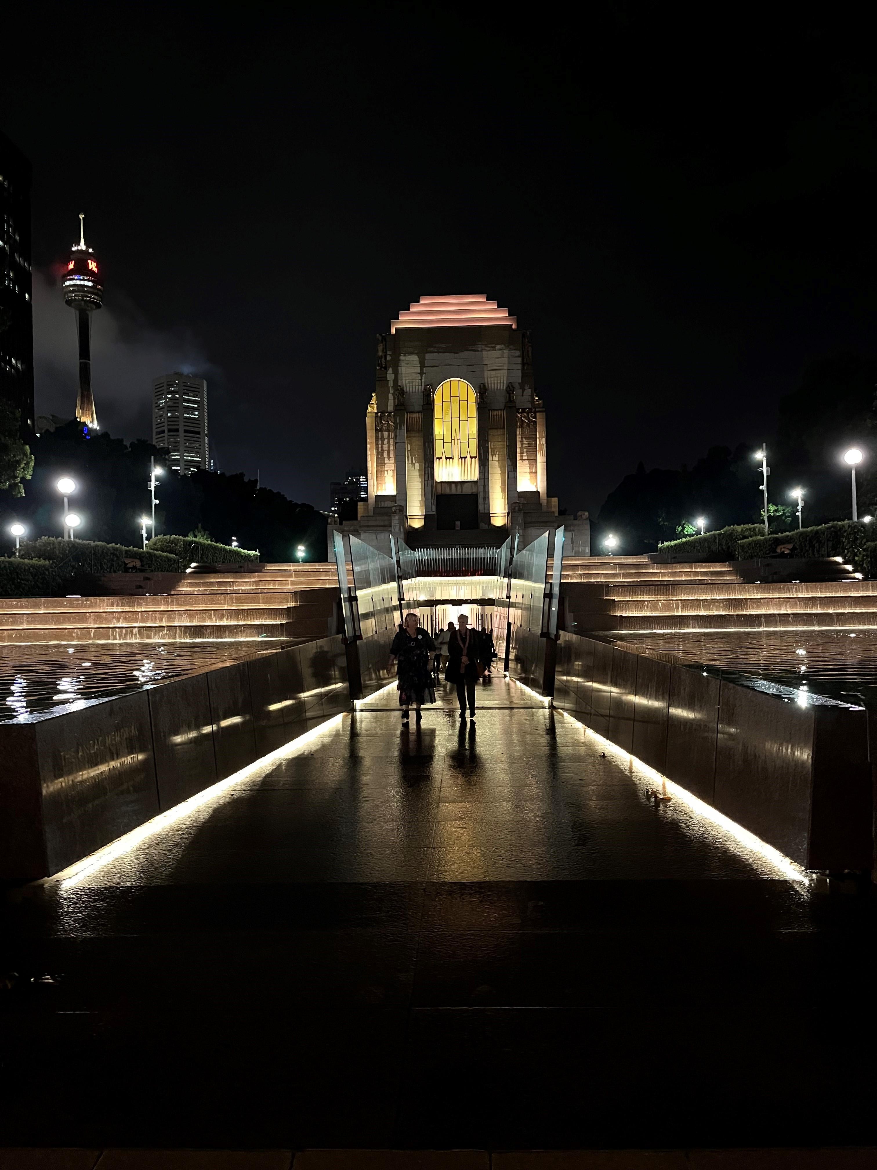 Cascade walkway