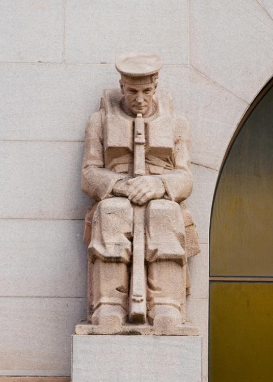 A.B SEAMAN - in landing kit, with rifle, web equipment, leggings and lifebelt. S. Elliot Napier (ed), "The Book of the Anzac Memorial" (1934)